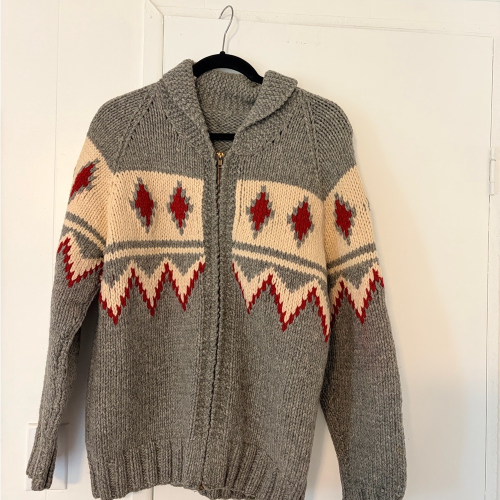 Gray Shawl Collar Zip Sweater with Red and Cream Pattern